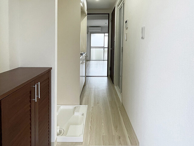 バスルームとトイレを分けて、グレーインテリアのお部屋に